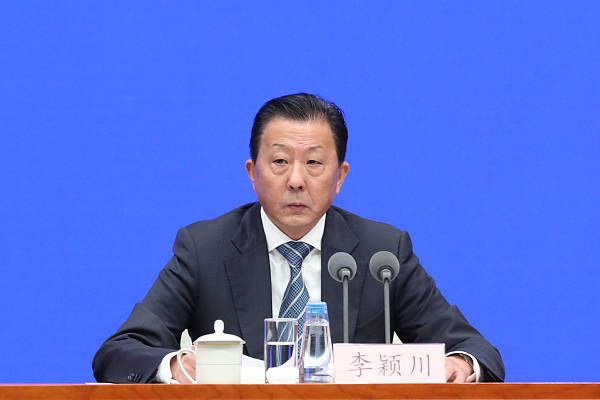 亚洲二区在线播放