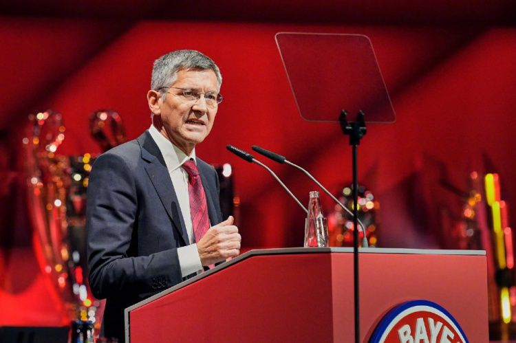 日韩精品亚洲人成在线观看