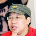 护士美脚丝袜调教男m